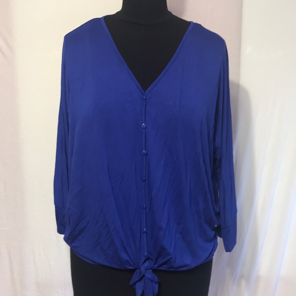 Blue 3/4 sleeve top